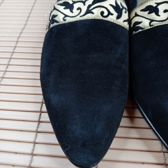 Miss Maud Paris Womens Black Suede & gold Loafers Flats Sz 5.5M. France - Picture 4 of 11